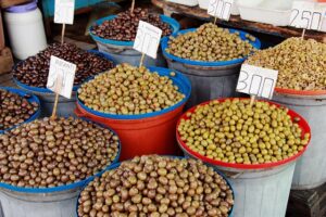 local-food-640x480-29738532.jpeg