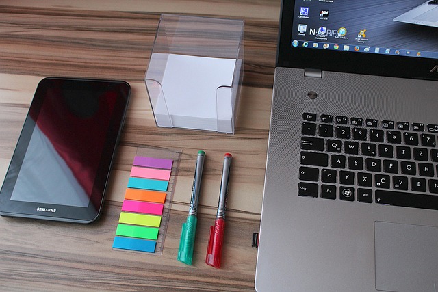 office-640x480-39316608.jpeg