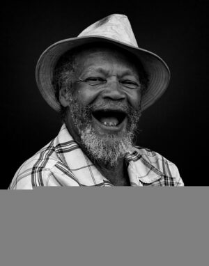 portrait-640x480-99769847.jpeg
