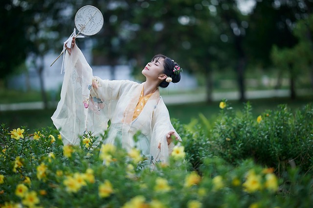woman-640x480-65743382.jpeg