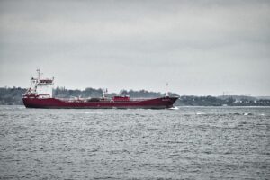 cargo-ship-640x480-64448161.jpeg