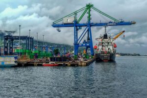 cargo-ship-640x480-71583689.jpeg