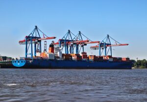 container-ship-640x480-68957773.jpeg