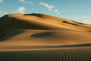 desert-landscape-640x480-17200482.jpeg