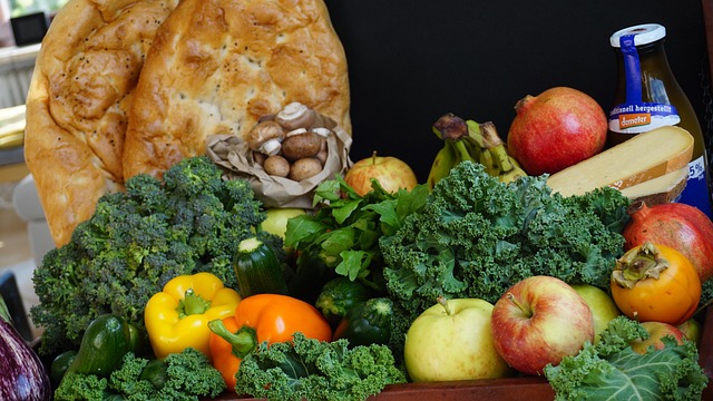 local-food-640x480-55121654.jpeg