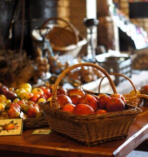 local-food-640x480-8448001.jpeg