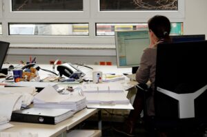 office-640x480-65002107.jpeg
