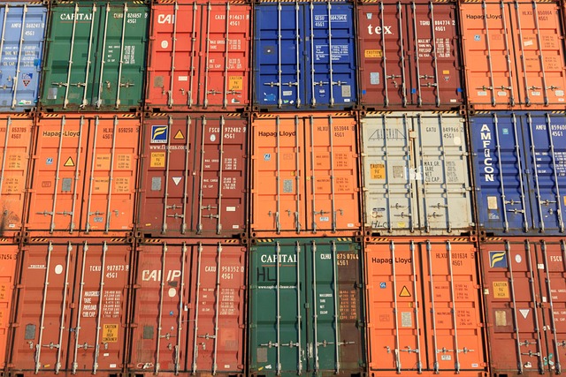 shipping-container-640x480-84980827.jpeg