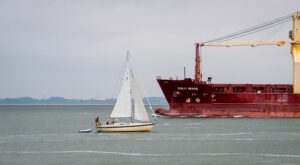 cargo-ship-640x480-58034373.jpeg