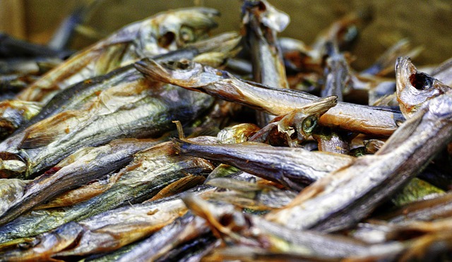 local-food-640x480-48504915.jpeg